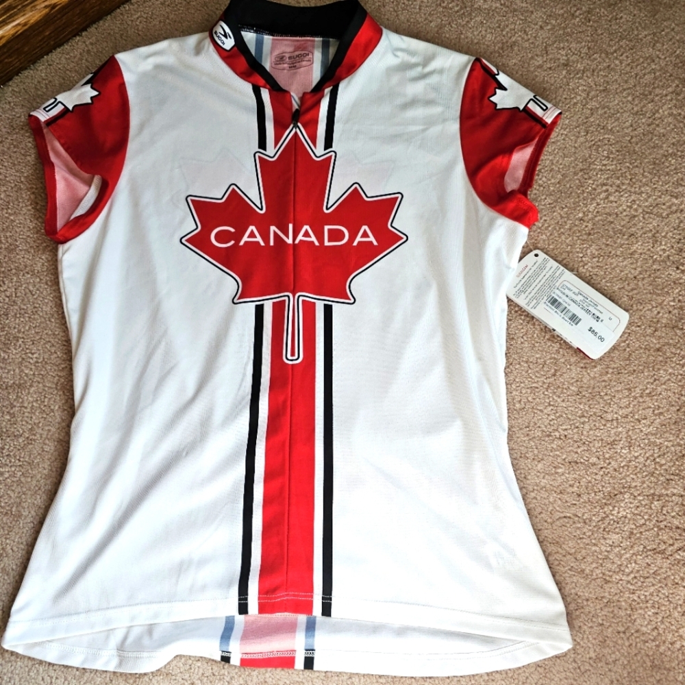 Suggi biking/ hiking shirt.  New with tags